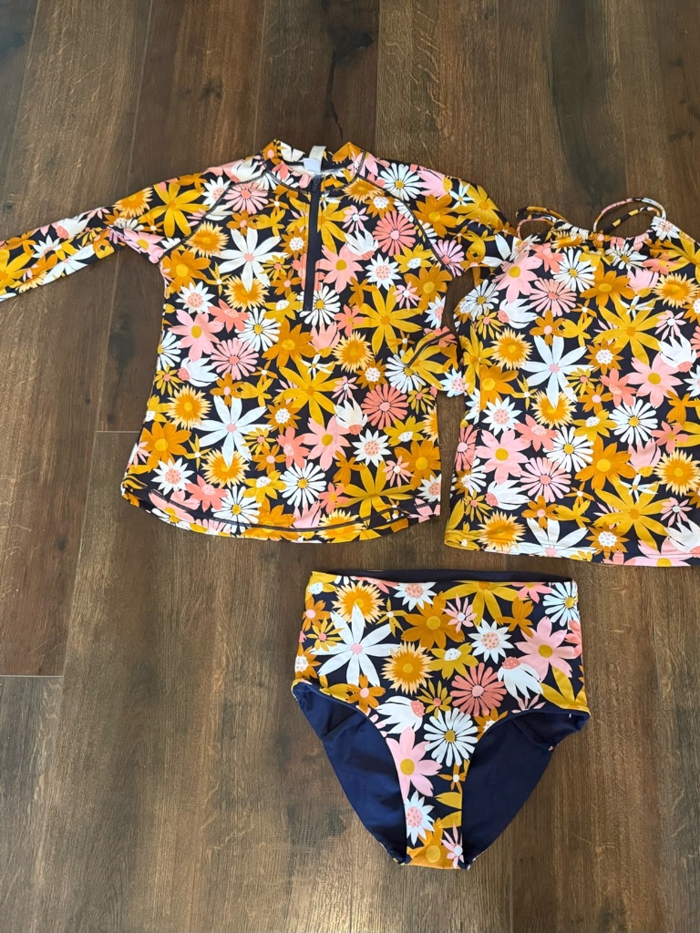 Lime Ricki Women’s Floral Rashguard Set - size XL